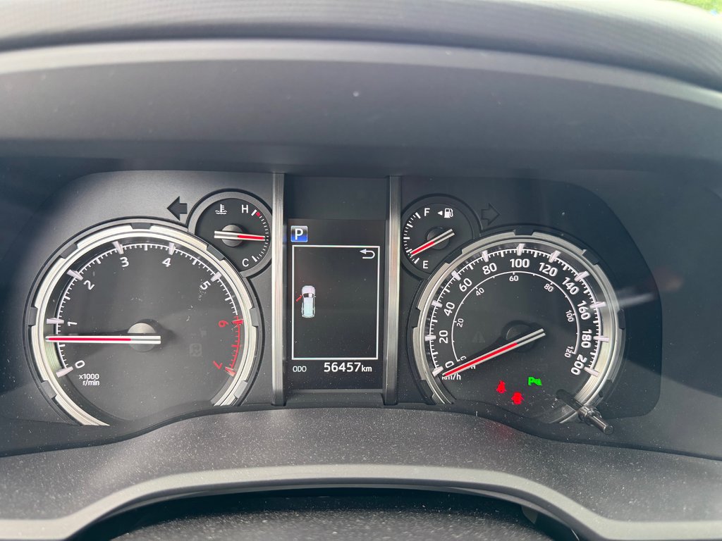 2020 Toyota 4Runner Limited 4WD Cuir Navi JBL Toit ouvrant in Sainte-Julie, Quebec - 8 - w1024h768px