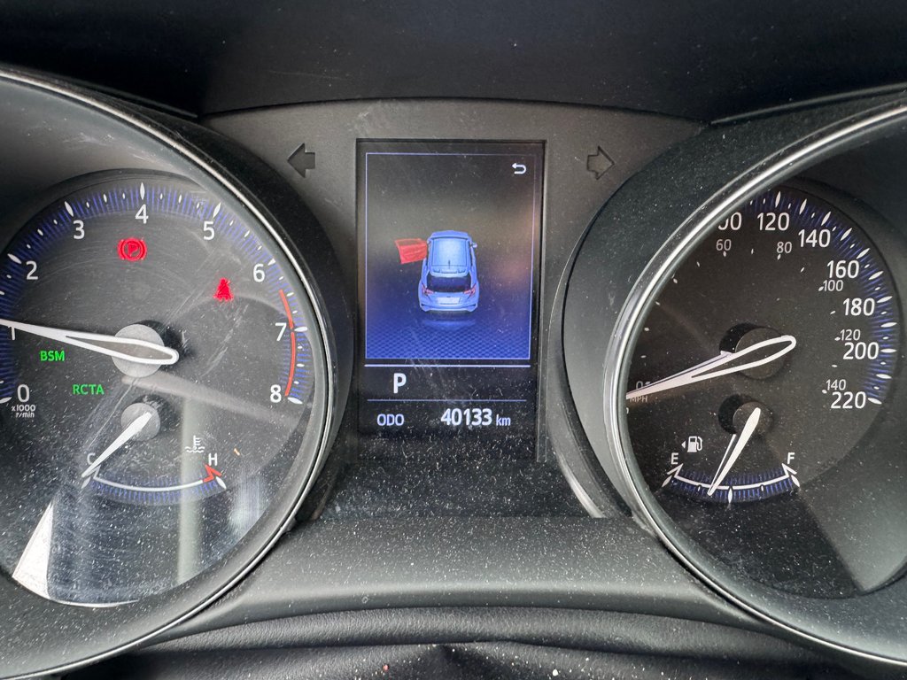 2019 Toyota C-HR XLE Sièges chauffants Bluetooth Caméra de recul in Sainte-Julie, Quebec - 5 - w1024h768px