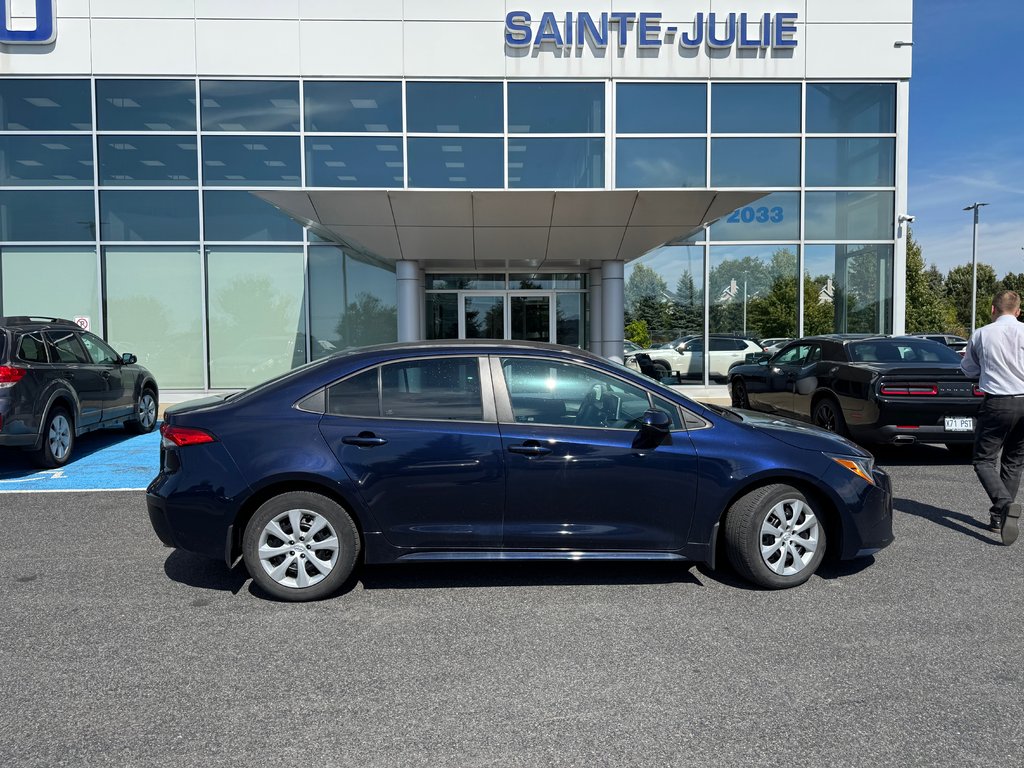 2021 Toyota Corolla LE Sièges chauffants Bluetooth Carplay in Sainte-Julie, Quebec - 2 - w1024h768px