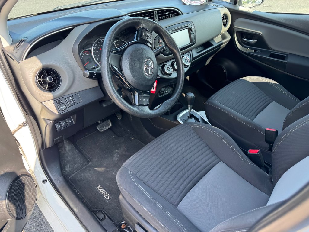Toyota Yaris Hatchback LE Bluetooth Caméra de recul 2018 à Sainte-Julie, Québec - 7 - w1024h768px