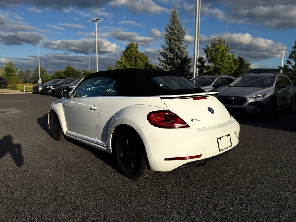 Volkswagen Beetle Convertible CLASSIC 2017 à Sainte-Julie, Québec - 3 - w1024h768px