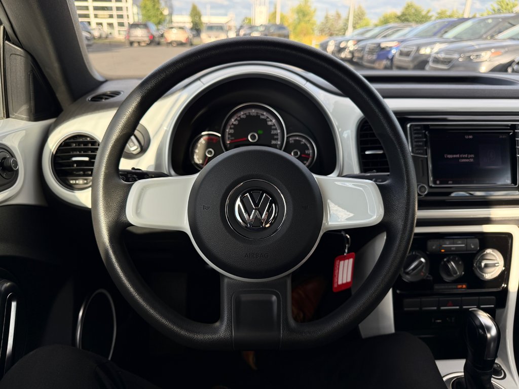 Volkswagen Beetle Convertible CLASSIC 2017 à Sainte-Julie, Québec - 15 - w1024h768px