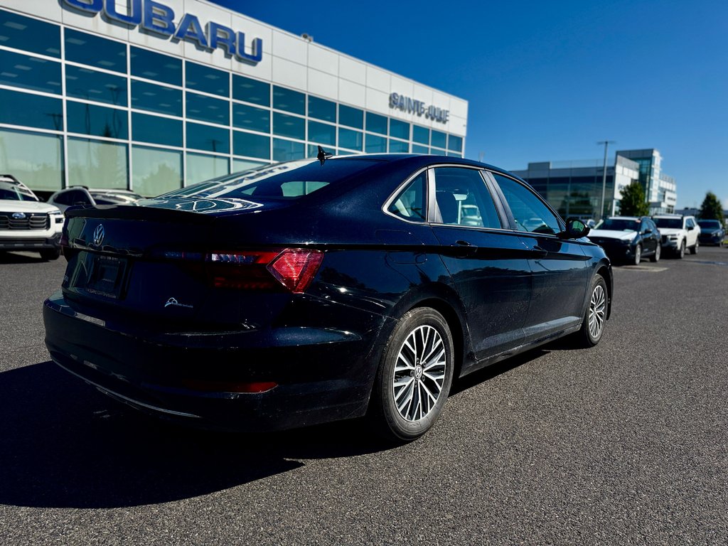 2021 Volkswagen Jetta Highline in Sainte-Julie, Quebec - 4 - w1024h768px