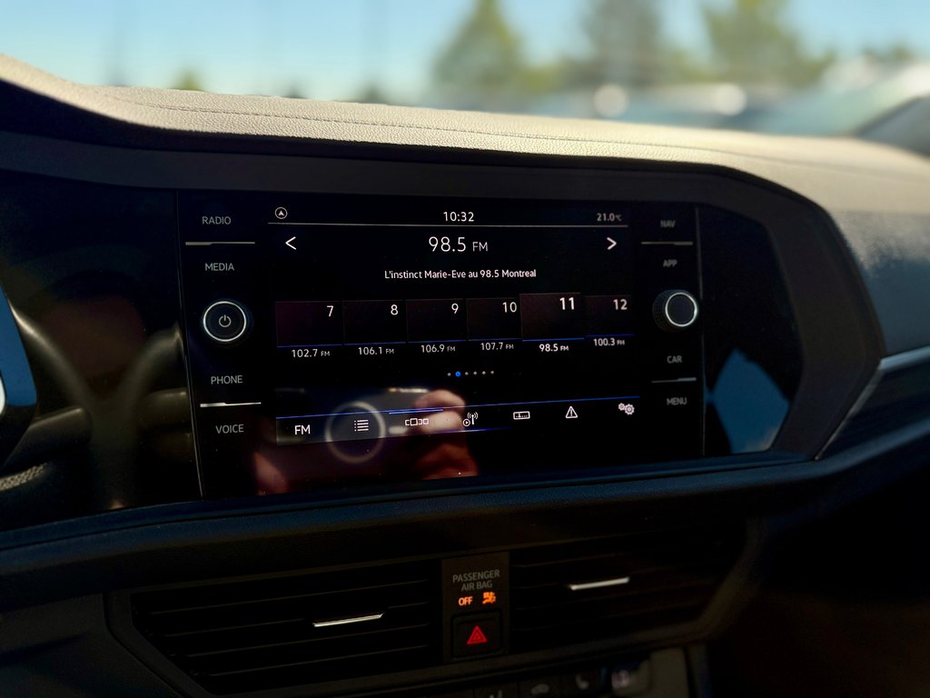 2021 Volkswagen Jetta Highline in Sainte-Julie, Quebec - 13 - w1024h768px