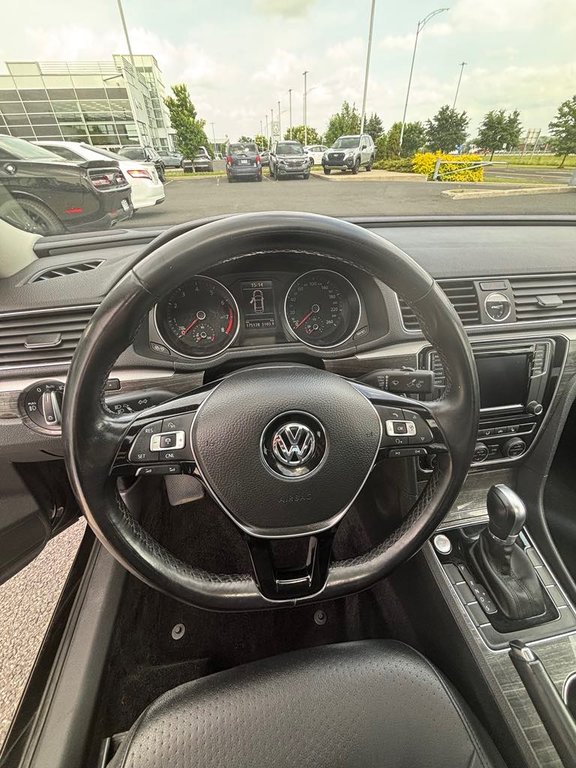 2016 Volkswagen Passat Comfortline Cuir Toit ouvrant Sièges chauffants in Sainte-Julie, Quebec - 7 - w1024h768px