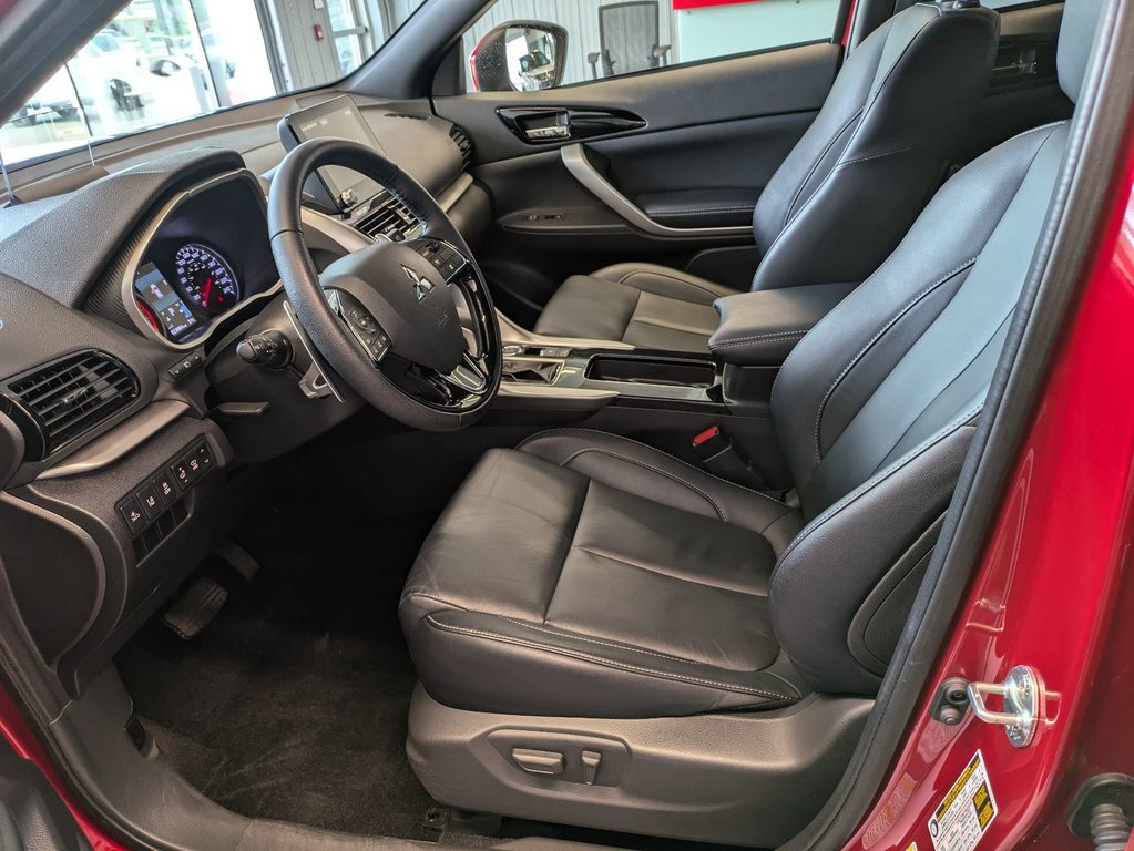 2023  ECLIPSE CROSS GT AWD/HEADS UP/HEATED SEATS /PANO ROOF in Gatineau, Quebec - 13 - w1024h768px