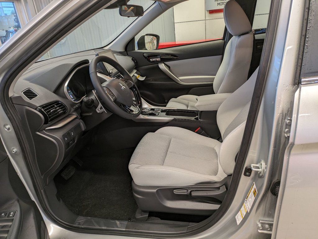 2024  ECLIPSE CROSS SEL in Gatineau, Quebec - 16 - w1024h768px
