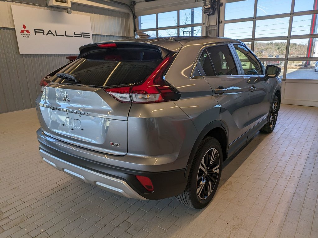 2024  ECLIPSE CROSS SE in Gatineau, Quebec - 3 - w1024h768px