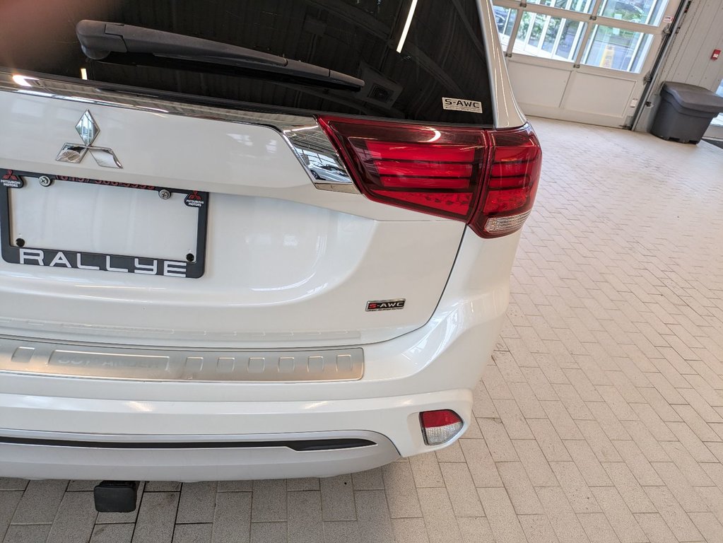 OUTLANDER PHEV LE AWD 2020 à Gatineau, Québec - 19 - w1024h768px