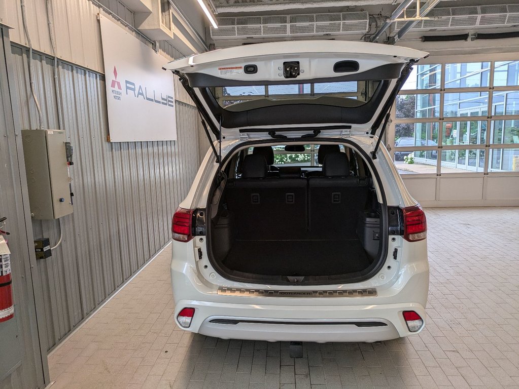 OUTLANDER PHEV LE AWD 2020 à Gatineau, Québec - 3 - w1024h768px