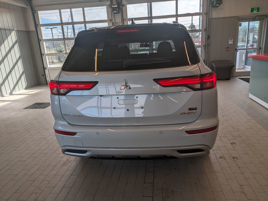 OUTLANDER PHEV GT 2024 à Gatineau, Québec - 3 - w1024h768px