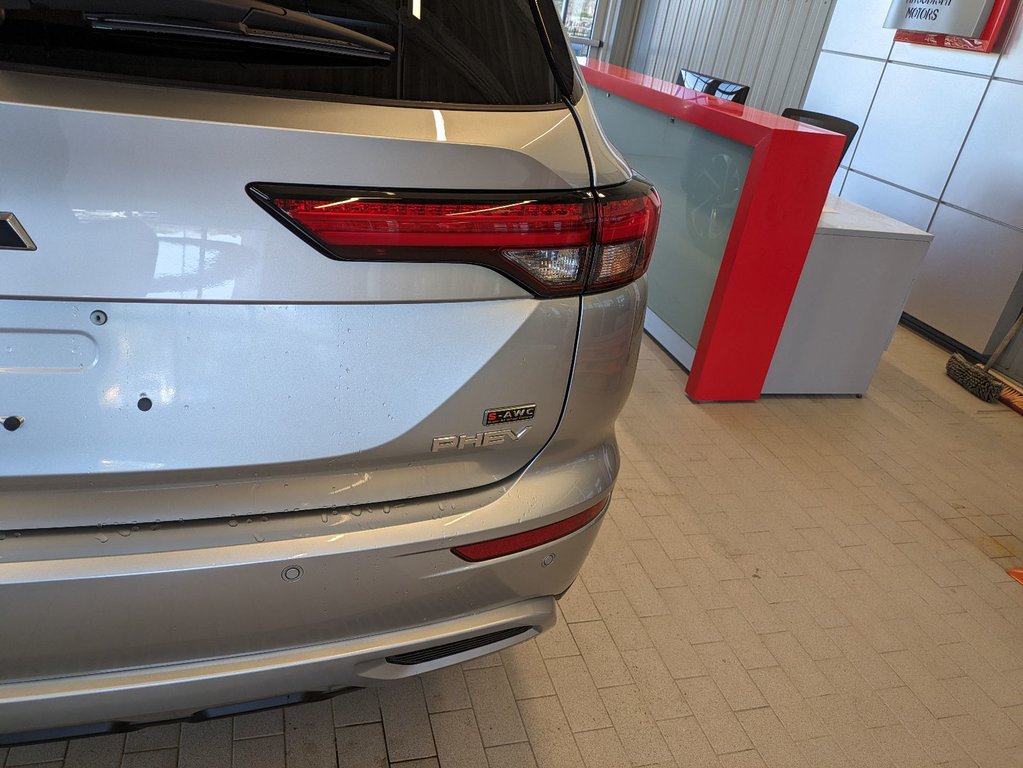 Outlander Plug-In Hybrid SEL 2024 à Gatineau, Québec - 20 - w1024h768px