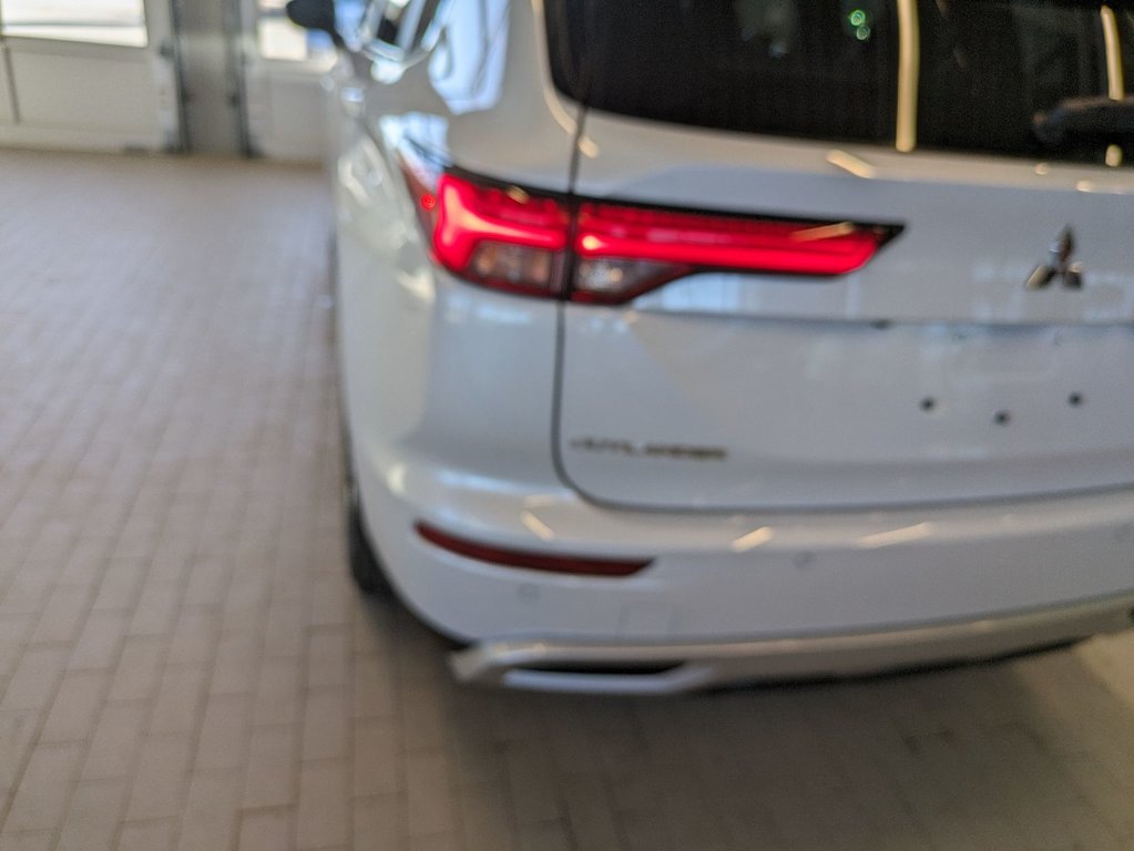 Outlander Plug-In Hybrid LE 2024 à Gatineau, Québec - 18 - w1024h768px