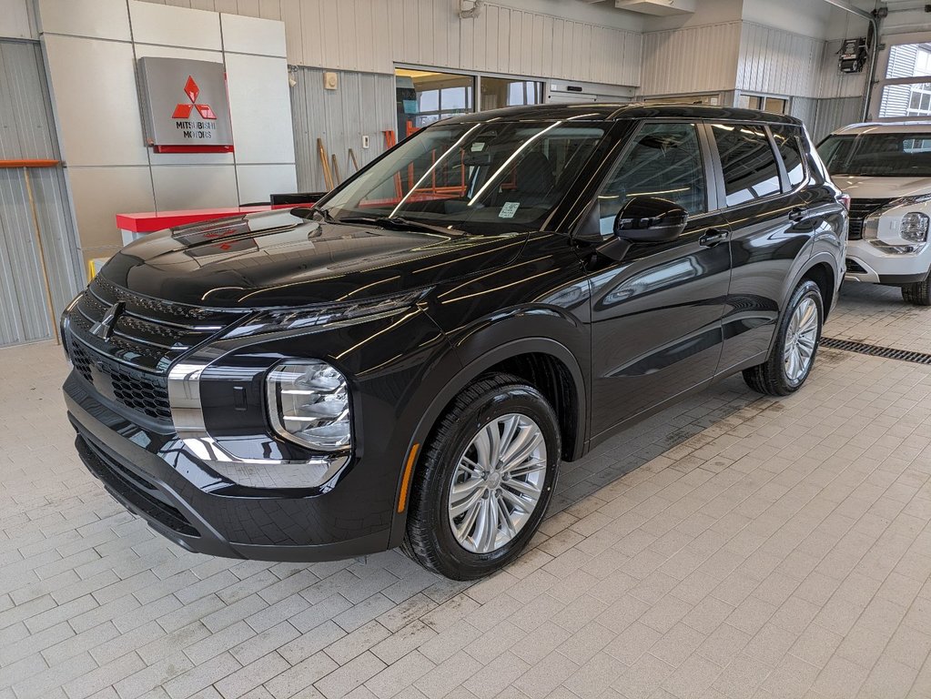 Outlander ES 2024 à Gatineau, Québec - 1 - w1024h768px