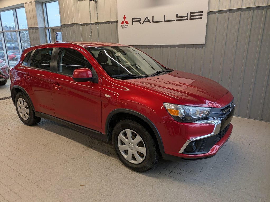 2018  RVR ES FWD in Gatineau, Quebec - 1 - w1024h768px