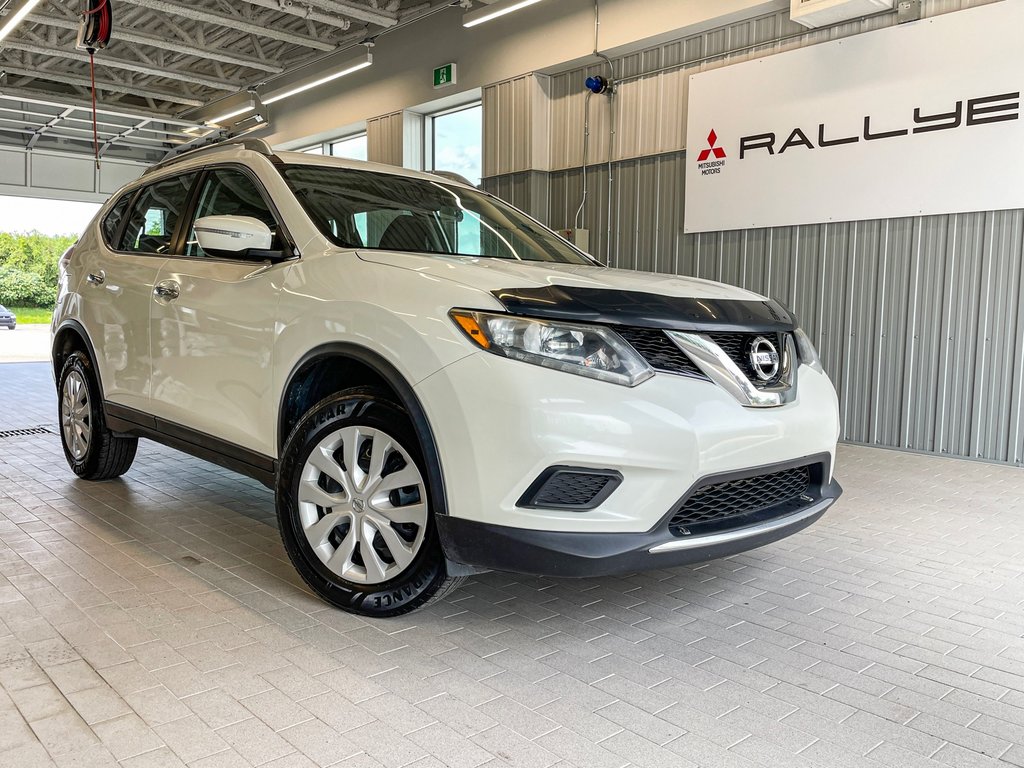 2015  Rogue S AWD in Gatineau, Quebec - 1 - w1024h768px