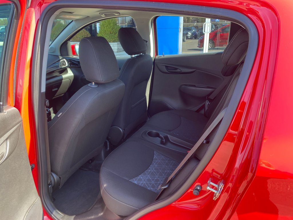 2019 Chevrolet Spark 1LT 5-DOOR CVT in London, Ontario - 5 - w1024h768px