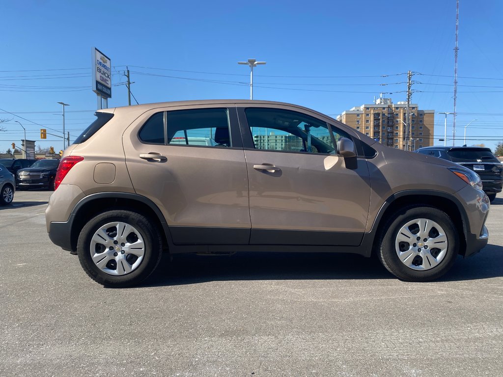 2018 Chevrolet Trax in London, Ontario - 4 - w1024h768px