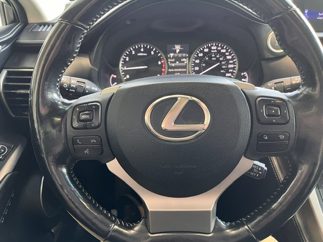 Lexus NX 200t  2017 à Rivière-du-Loup, Québec - 9 - w1024h768px