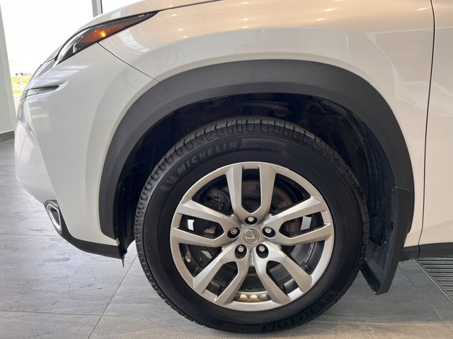 Lexus NX 200t  2017 à Rivière-du-Loup, Québec - 17 - w1024h768px
