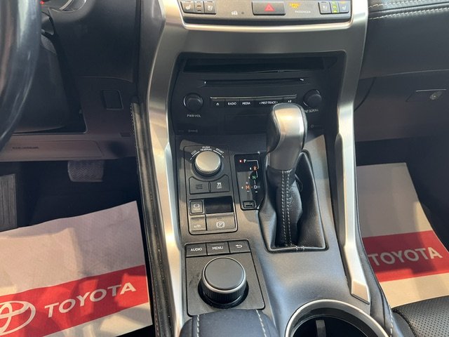 Lexus NX 200t  2017 à Rivière-du-Loup, Québec - 15 - w1024h768px