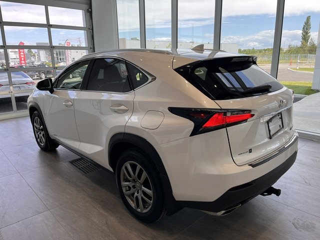 Lexus NX 200t  2017 à Rivière-du-Loup, Québec - 4 - w1024h768px