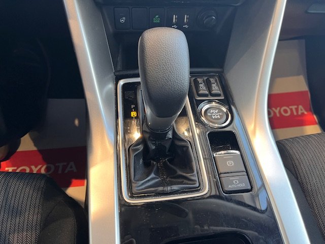 2024 Mitsubishi Eclipse Cross SE in Rivière-du-Loup, Quebec - 13 - w1024h768px