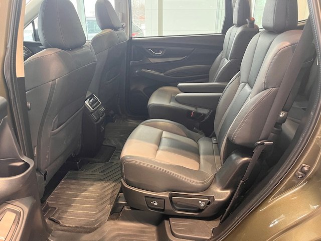 2022 Subaru Ascent Onyx in Rivière-du-Loup, Quebec - 8 - w1024h768px