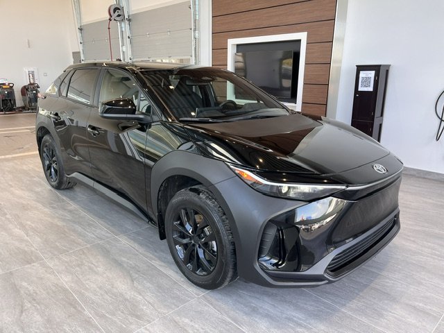 2024 Toyota bZ4X LE in Rivière-du-Loup, Quebec - 2 - w1024h768px