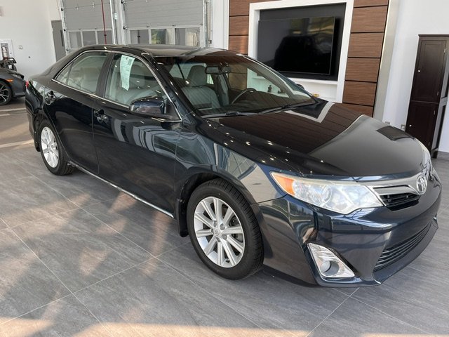 2014 Toyota Camry XLE in Rivière-du-Loup, Quebec - 2 - w1024h768px