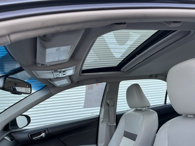 2014 Toyota Camry XLE in Rivière-du-Loup, Quebec - 14 - w1024h768px