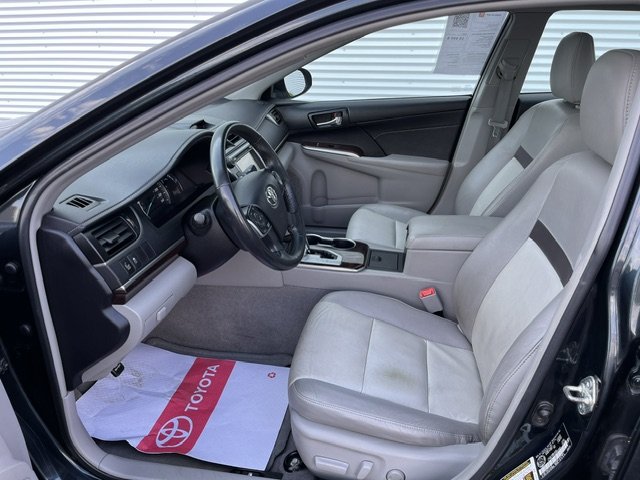 2014 Toyota Camry XLE in Rivière-du-Loup, Quebec - 5 - w1024h768px
