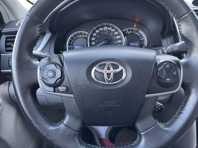 2014 Toyota Camry XLE in Rivière-du-Loup, Quebec - 8 - w1024h768px