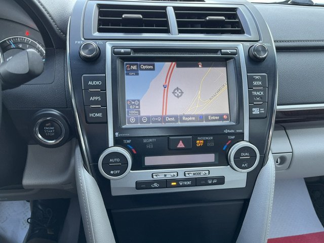 2014 Toyota Camry XLE in Rivière-du-Loup, Quebec - 11 - w1024h768px