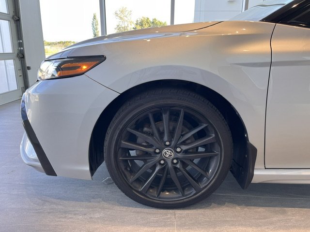 2022 Toyota Camry XSE AWD in Rivière-du-Loup, Quebec - 16 - w1024h768px