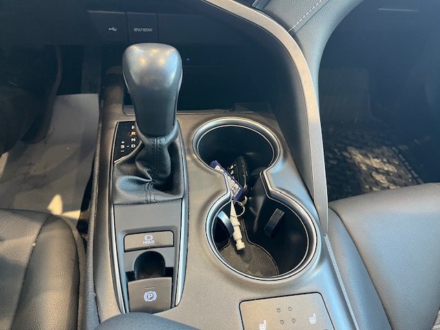 Toyota Camry SE 2023 à Rivière-du-Loup, Québec - 9 - w1024h768px