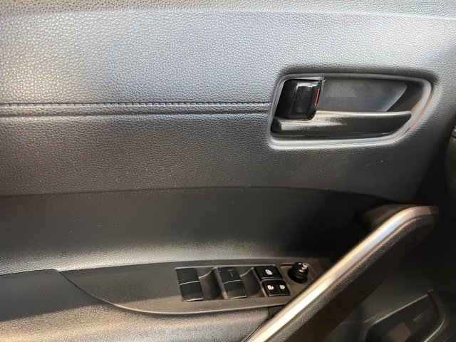 2022 Toyota Corolla Cross LE AWD in Rivière-du-Loup, Quebec - 11 - w1024h768px