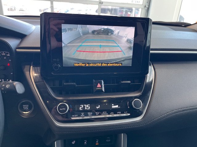 2023 Toyota Corolla Cross LE in Rivière-du-Loup, Quebec - 14 - w1024h768px