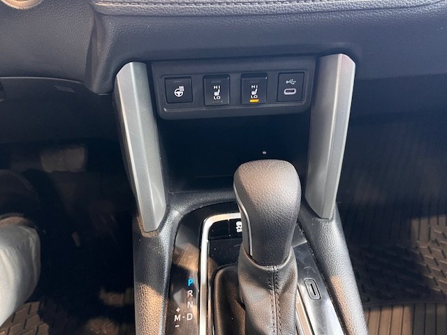 2023 Toyota Corolla Cross LE in Rivière-du-Loup, Quebec - 15 - w1024h768px
