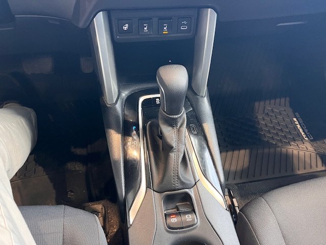 2023 Toyota Corolla Cross LE in Rivière-du-Loup, Quebec - 16 - w1024h768px