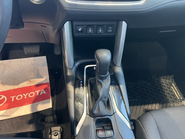 2023 Toyota Corolla Cross LE AWD in Rivière-du-Loup, Quebec - 12 - w1024h768px
