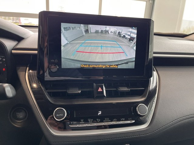 2025 Toyota Corolla Cross LE in Rivière-du-Loup, Quebec - 12 - w1024h768px