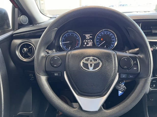 2018 Toyota Corolla LE in Rivière-du-Loup, Quebec - 9 - w1024h768px