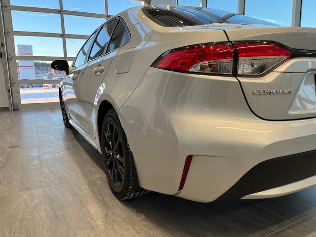 Toyota Corolla LE AMELIORÉ 2021 à Rivière-du-Loup, Québec - 4 - w1024h768px