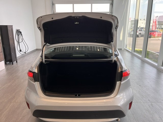 2022 Toyota Corolla LE in Rivière-du-Loup, Quebec - 7 - w1024h768px