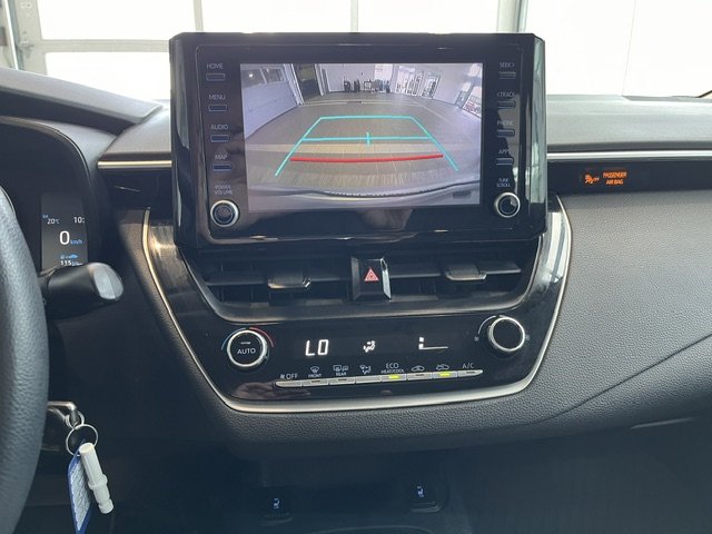 2022 Toyota Corolla LE in Rivière-du-Loup, Quebec - 13 - w1024h768px