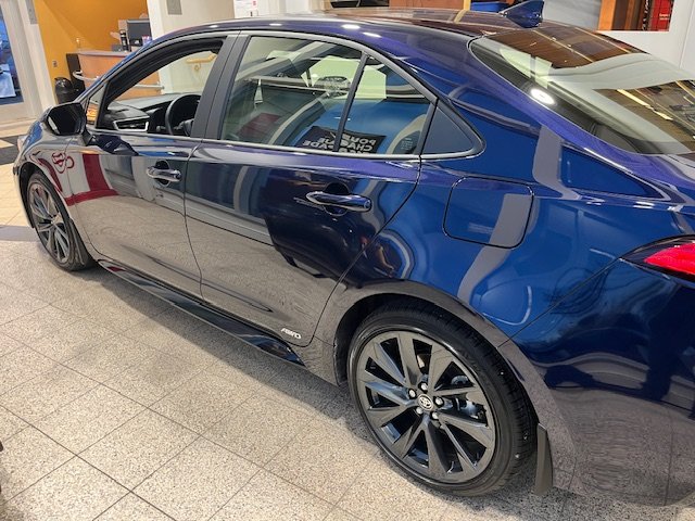 2026 Toyota Corolla SE HYB AWD in Rivière-du-Loup, Quebec - 3 - w1024h768px