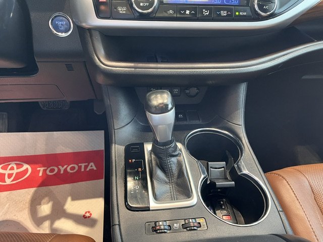 2018 Toyota Highlander Hybrid Limited in Rivière-du-Loup, Quebec - 16 - w1024h768px