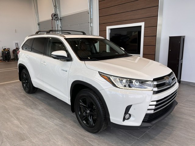 2018 Toyota Highlander Hybrid Limited in Rivière-du-Loup, Quebec - 2 - w1024h768px