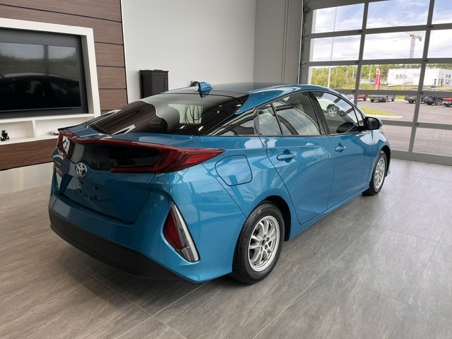 2020 Toyota Prius Prime base in Rivière-du-Loup, Quebec - 4 - w1024h768px